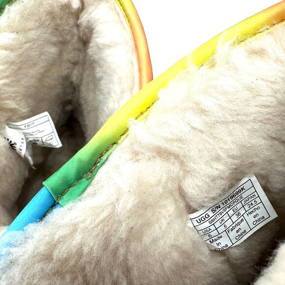 UGG Big Kids Classic Short Rainbow Winter Boot Size 6 Tan Leather Cold Weather - Picture 7 of 12
